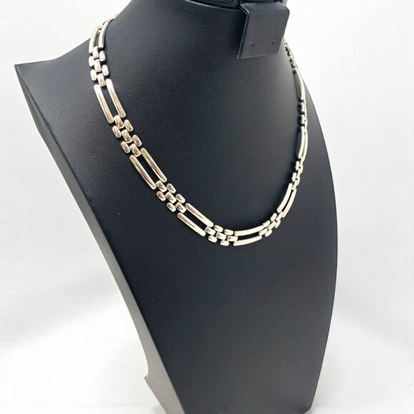 Vintage Monet Silver-Tone Bar-Link Collar Necklace Fold-Over Clasp 17" c.1968 - Picture 1 of 7